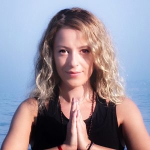 Melis Harika Küpe Melis Harika Küpe